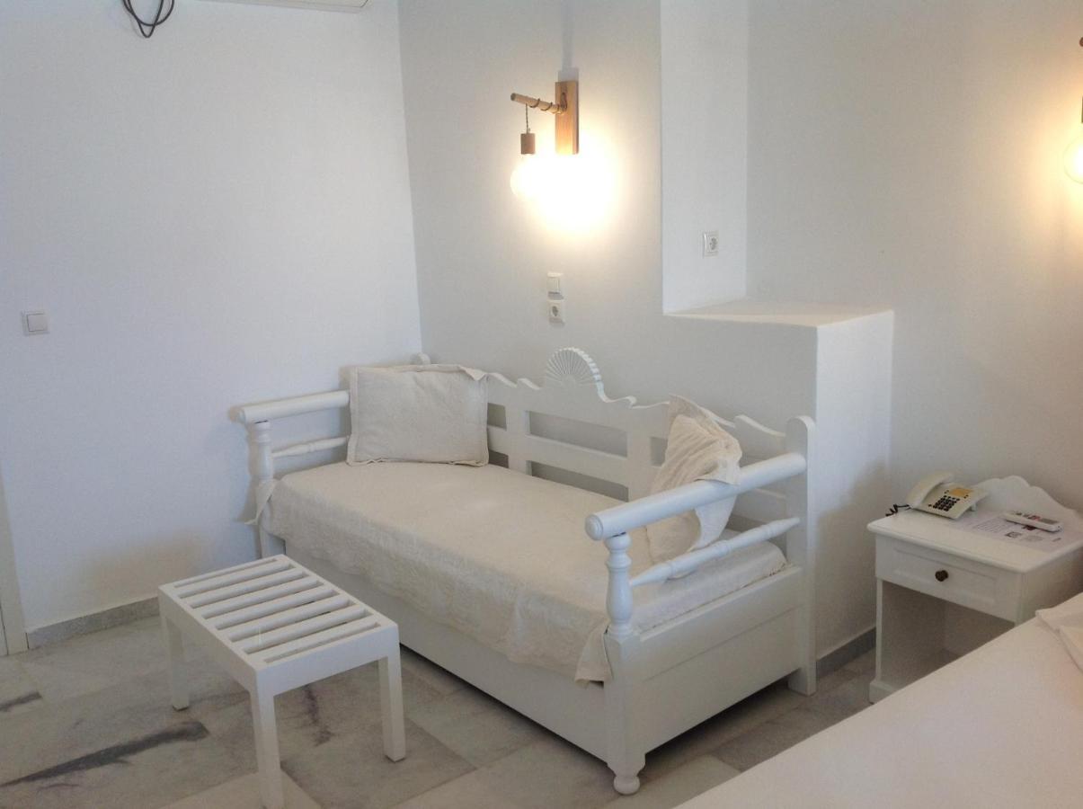 Hotel Anixis Naxos City Екстериор снимка