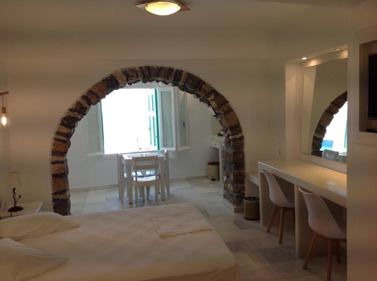 Hotel Anixis Naxos City Екстериор снимка