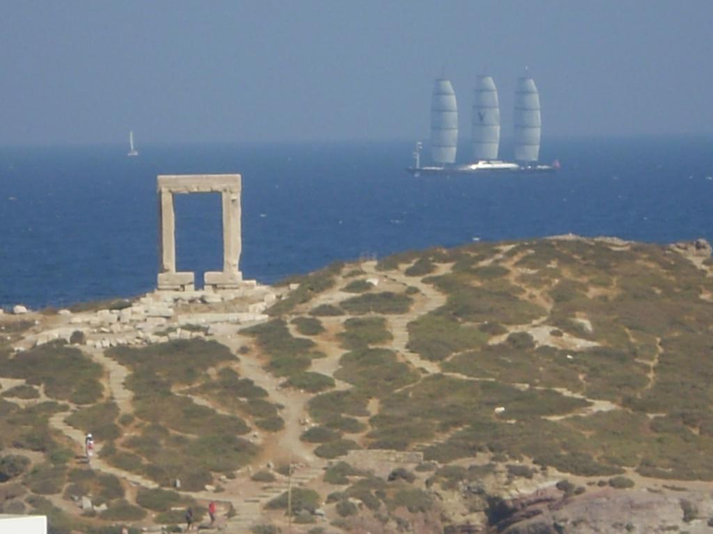 Hotel Anixis Naxos City Екстериор снимка